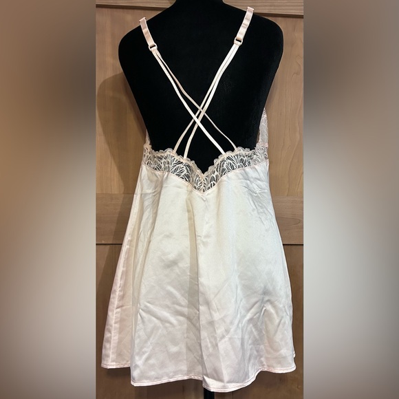 Auden Peach Lace Intimates - Picture 2 of 4